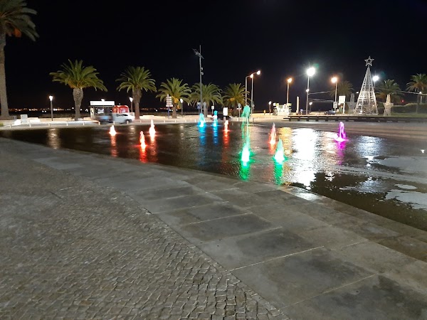 Plaza Infante Dom Henrique 2