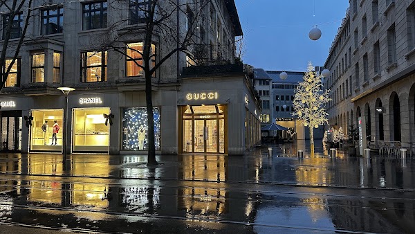 Bahnhofstrasse 2