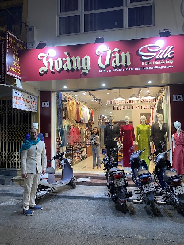 Hoàng Vân Silk