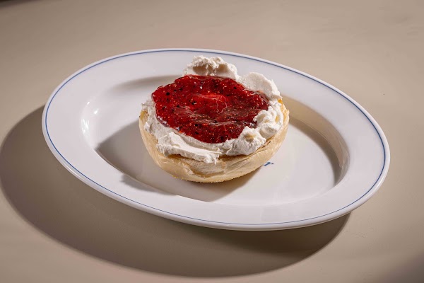 שמירז בייגל שופ SCHMEARZ BAGEL SHOP 3