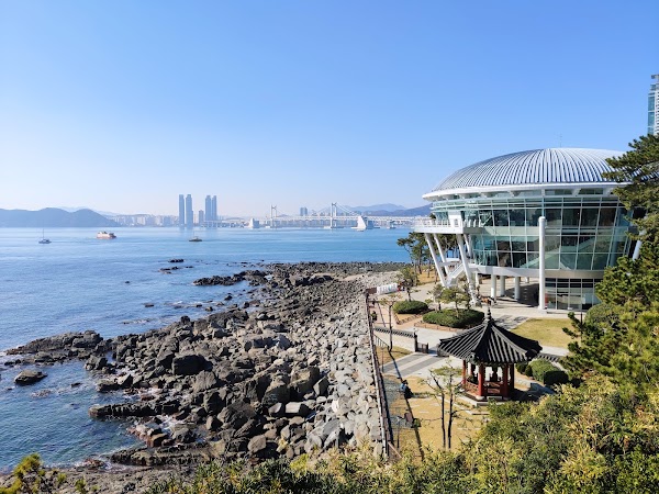 Nurimaru APEC House 5