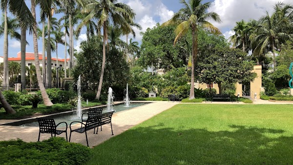 The Society of the Four Arts 2