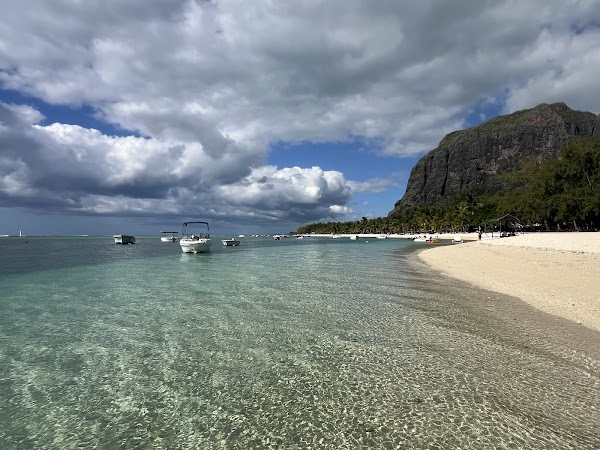 Blue waters around the world 14