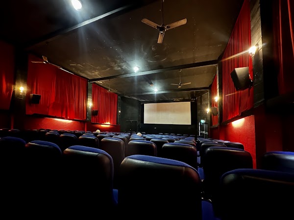 Yamba Cinema 4
