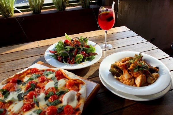 Casa Nostra Italian Kitchen 5