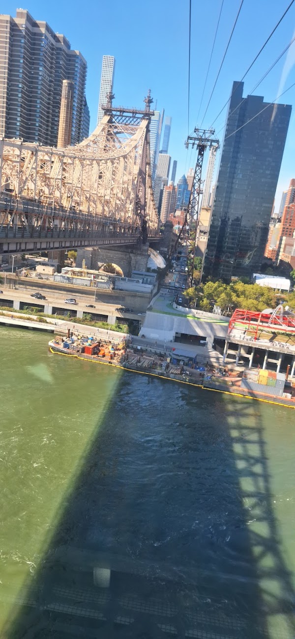 Roosevelt island tram 5