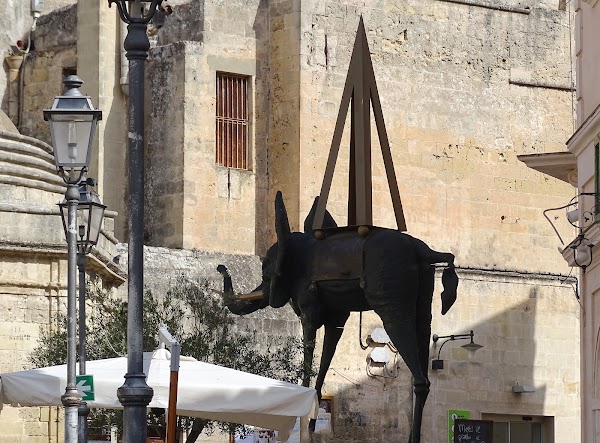 Piazza San Giovanni 4