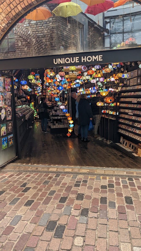 Umbrella Alley 2