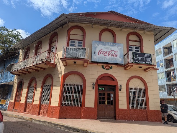 Cafe Coca Cola 3
