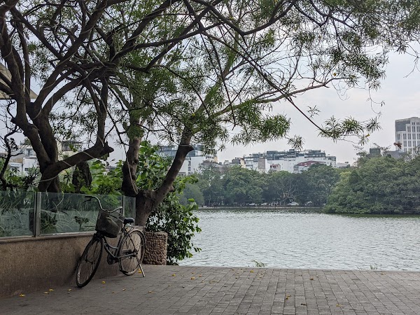 Hoàn Kiếm Lake 3