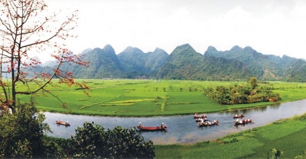 Huong Pagoda 2