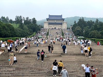 Dr. Sun Yat-sen's Mausoleum 1