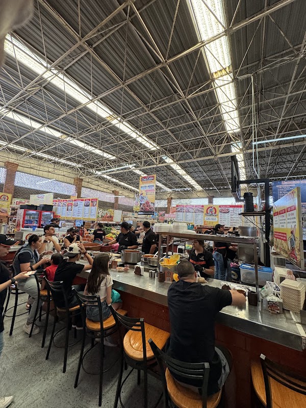 DOÑA CARLOTA BURRITAS Y QUESADILLAS
