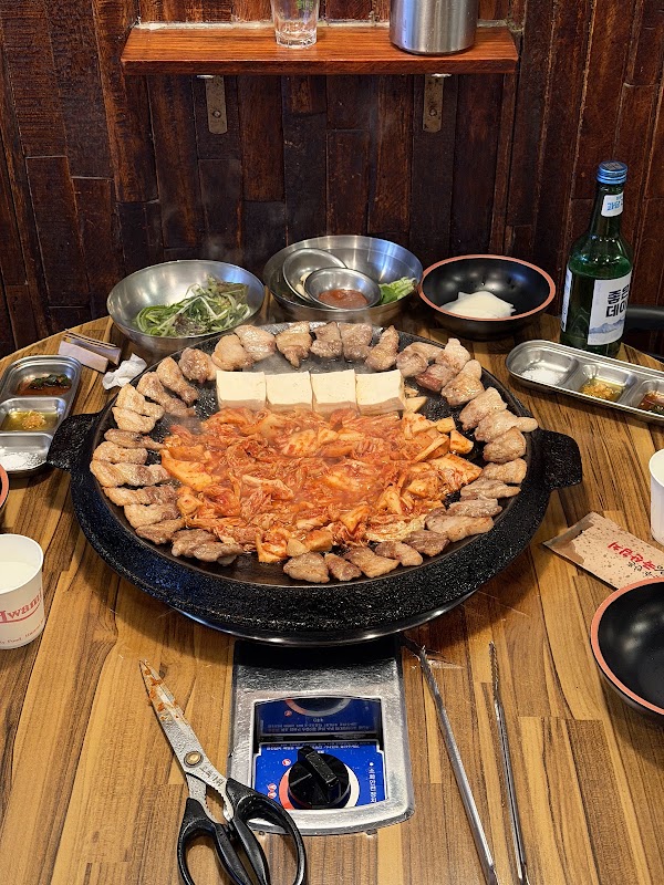 무쇠김치삼겹 본점 5