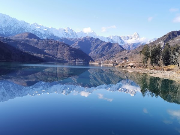 Lago di Bàrcis