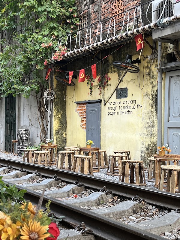 Coffee 222 Train Street (Ms Thoa)