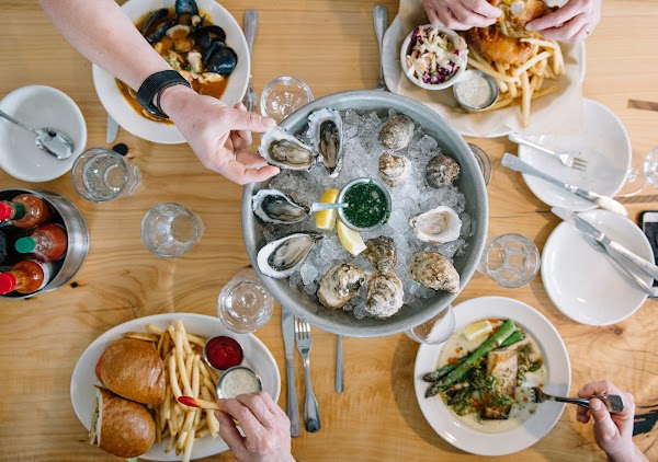 Tony's Seafood Restaurant 5