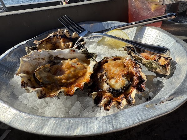 Tony's Seafood Restaurant 4