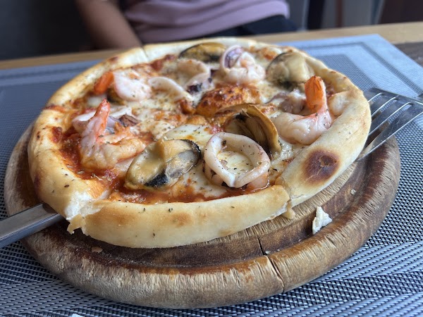 Blue Dragon Cafe & Beach Club Pattaya 4
