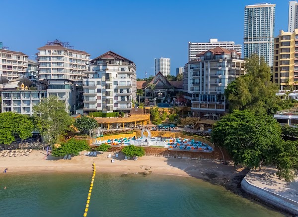 Blue Dragon Cafe & Beach Club Pattaya 3