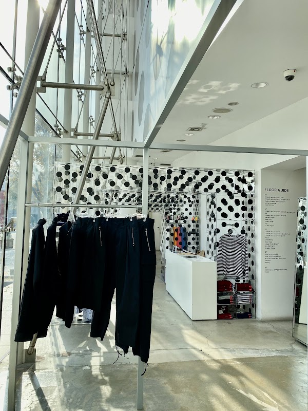 Comme des Garcons Seoul 3