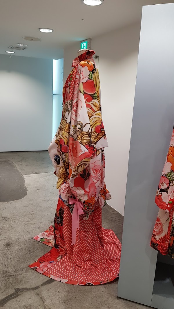 Comme des Garcons Seoul 2