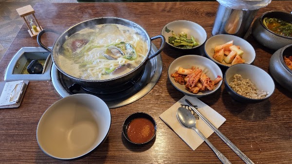 포도밭할머니손칼국수 5