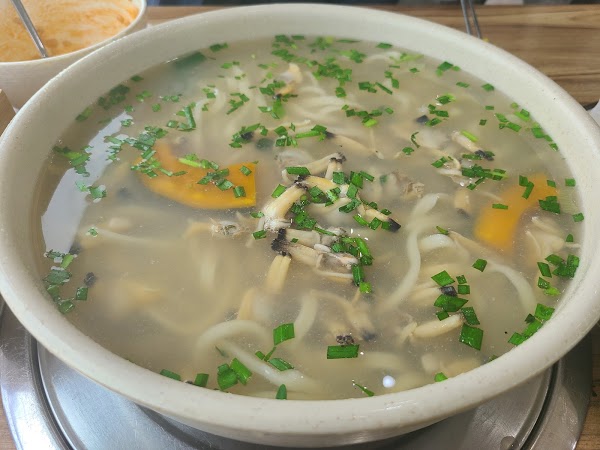 포도밭할머니손칼국수 4