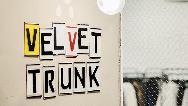 VELVETTRUNK 5