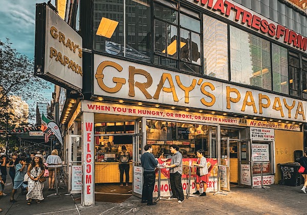 Gray's Papaya 4