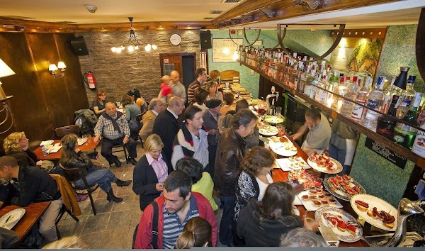 BAR SPORT 1