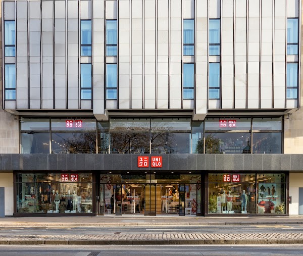 UNIQLO Princes Street 1