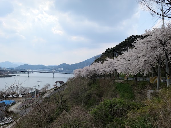 Okjeongho Lake 2