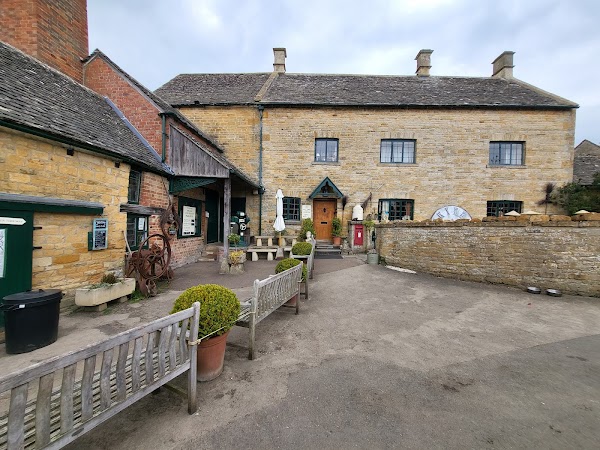 Lower Slaughter 2