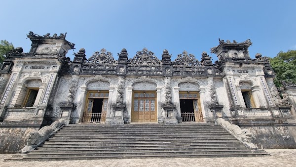 Mausoleum of Emperor Khai Dinh 4