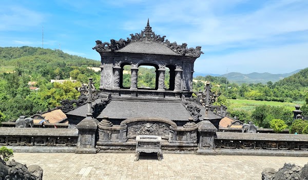 Mausoleum of Emperor Khai Dinh 2