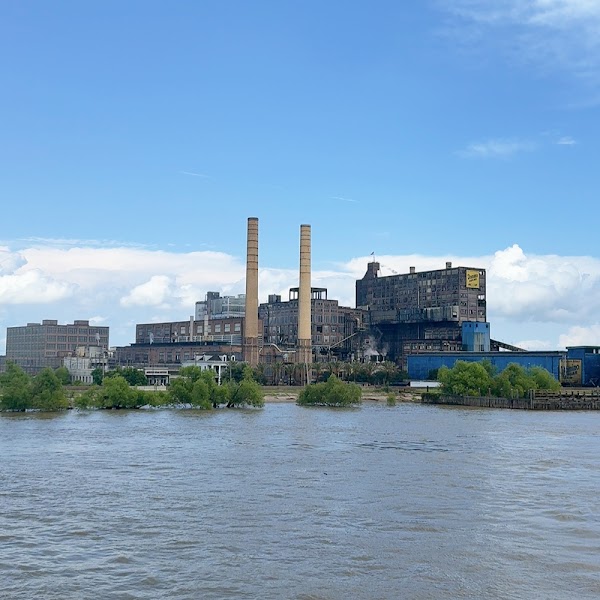 Paddlewheeler Creole Queen 3