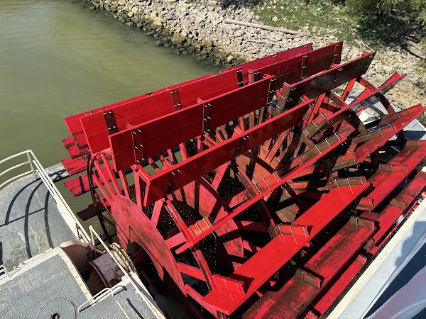 Paddlewheeler Creole Queen 2
