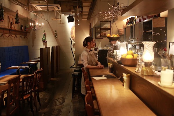 夜パフェ専門店パフェテリア ミル