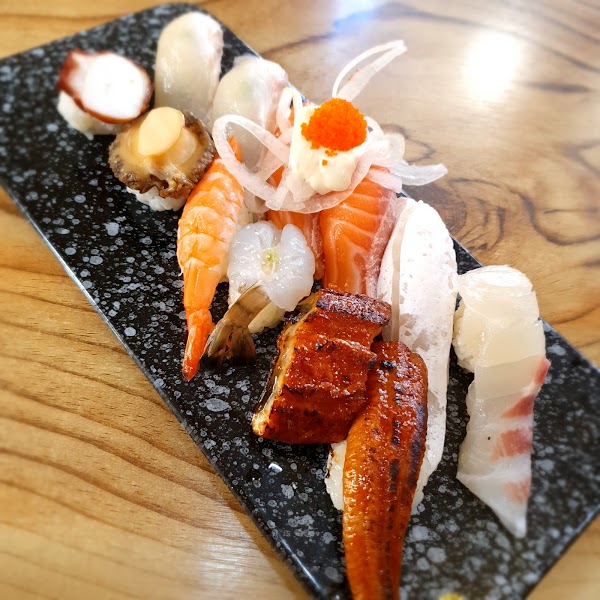 Sushi & Roll 5