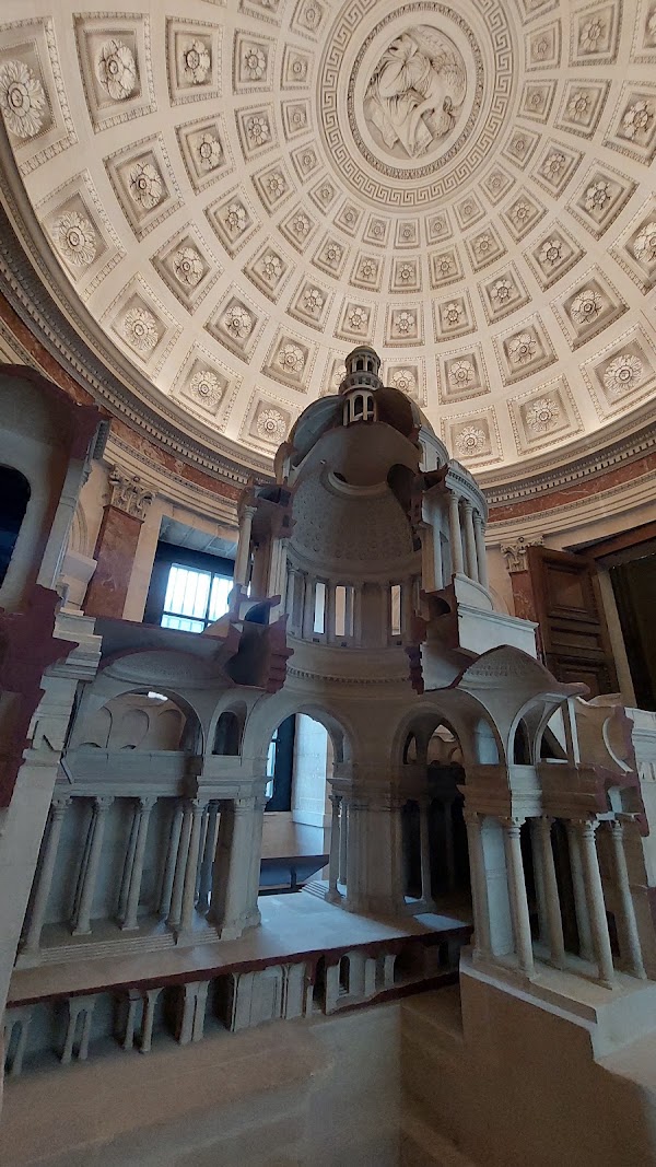 Panthéon 4