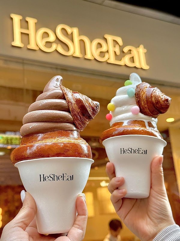 HeSheEat 4