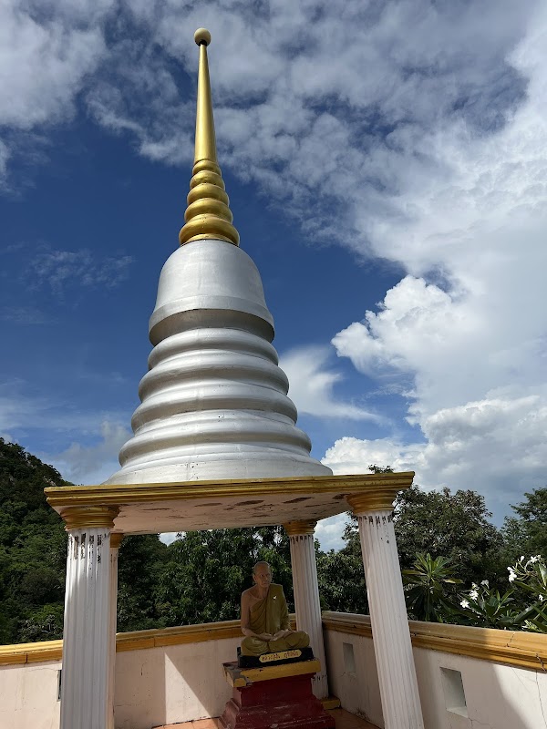 Wat Tham Khao Prang 4