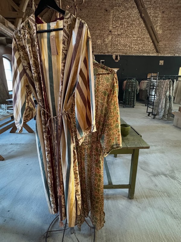 Vaner Atelier Flowers and vintage 4