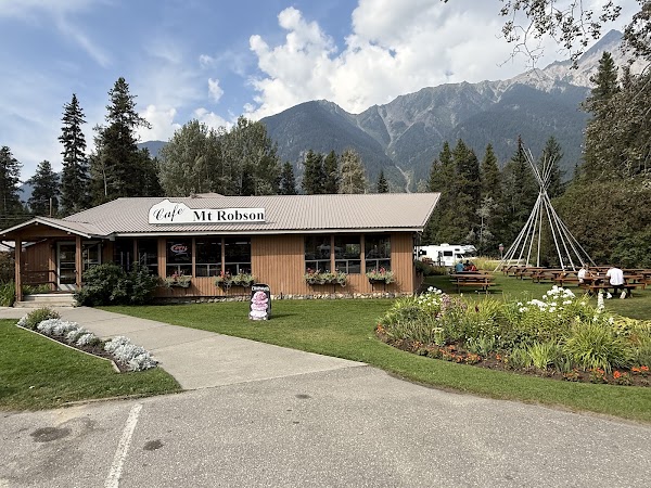 Cafe Mt Robson 3