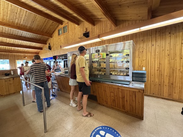 Cafe Mt Robson 2