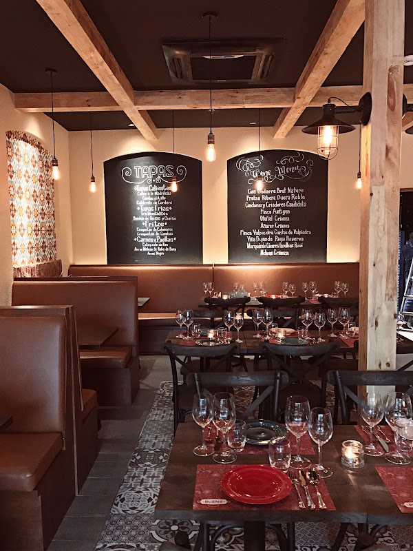 Bueno Tapas & Wine Restaurant - Grove