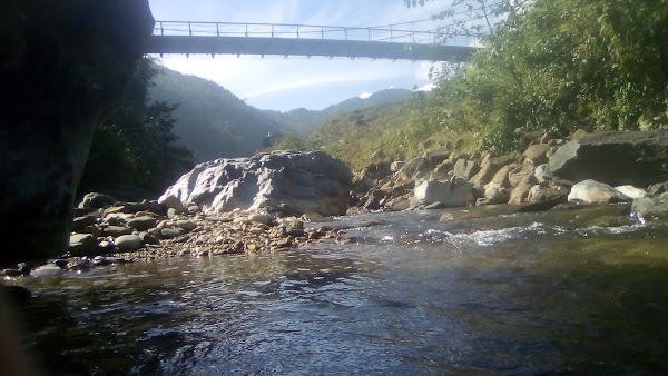 Cầu treo Đồi Dù