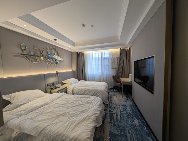 VOYAGE INTERNATIONAL HOTEL 5