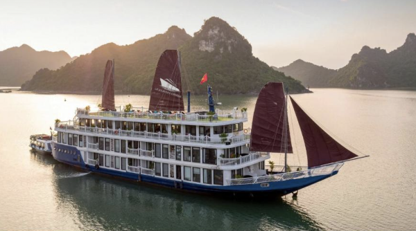 Le Journey Luxury Cruise HaLong Bay 2